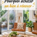 Un couple examine un bien immobilier à rénover, discutant des possibilités de transformation.
